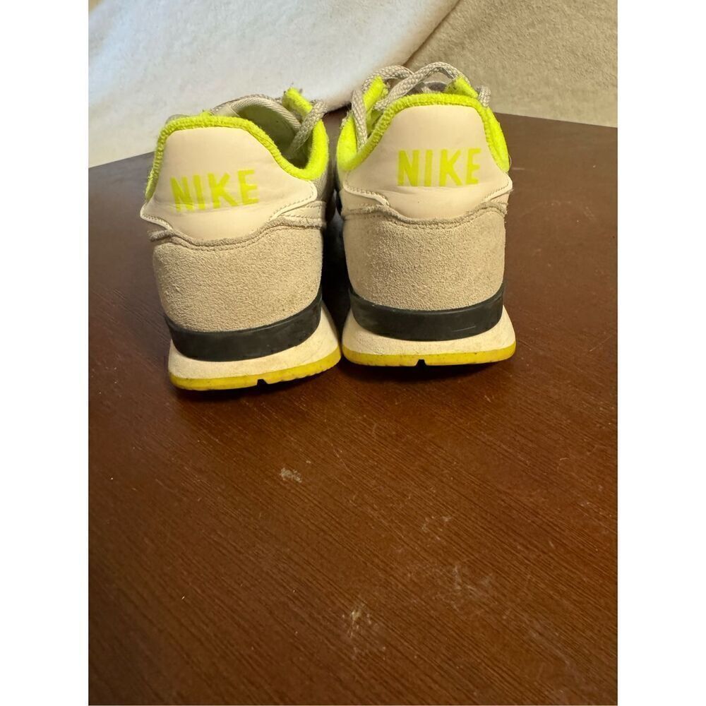 Nike Internationalists sneakers size 7 - Picture 5 of 7